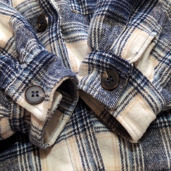 🔴LOWEST! Vintage Havana Sherpa Lined Oversized Shacket - Navy/Cream Plaid - Picture 5 of 11